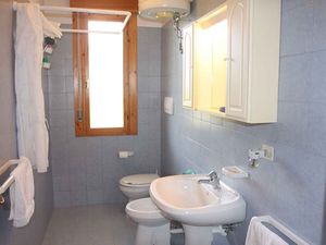 23771067-Ferienwohnung-5-Bibione-300x225-4