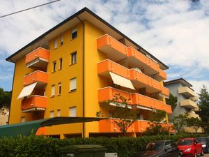 23771083-Ferienwohnung-3-Bibione-300x225-0