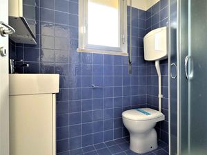 23771622-Ferienwohnung-5-Bibione-300x225-5