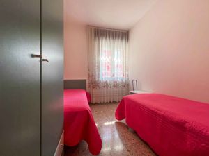 23996315-Ferienwohnung-4-Bibione-300x225-4