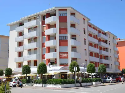 Ferienwohnung für 5 Personen (35 m²) in Bibione 1/10
