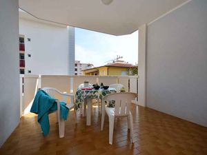 23772729-Ferienwohnung-5-Bibione-300x225-3