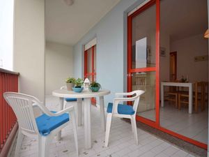 23772726-Ferienwohnung-5-Bibione-300x225-3