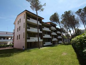 23772747-Ferienwohnung-6-Bibione-300x225-0