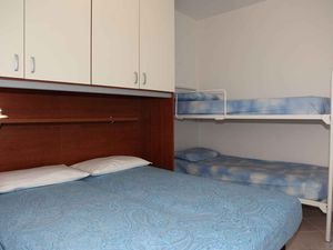 23772742-Ferienwohnung-5-Bibione-300x225-4