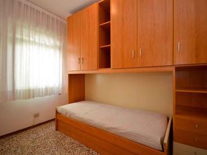 23772751-Ferienwohnung-6-Bibione-300x225-5