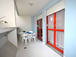 23772754-Ferienwohnung-5-Bibione-300x225-2