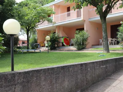 Ferienwohnung für 8 Personen (75 m²) in Bibione 4/10