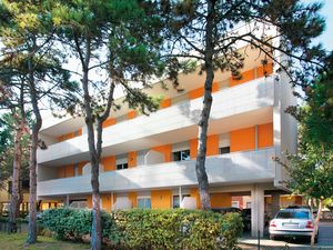 23772768-Ferienwohnung-6-Bibione-300x225-0