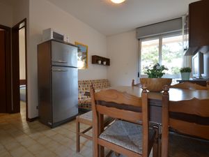 23772768-Ferienwohnung-6-Bibione-300x225-1