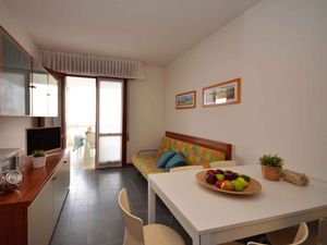 23772774-Ferienwohnung-7-Bibione-300x225-3