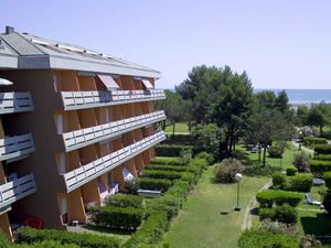 23772796-Ferienwohnung-3-Bibione-300x225-1