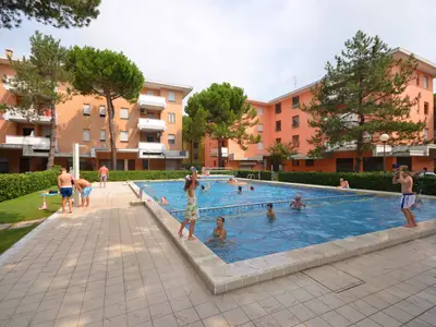 Ferienwohnung für 5 Personen (40 m²) in Bibione 1/10