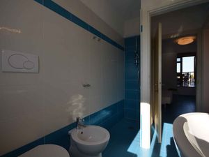 23772805-Ferienwohnung-5-Bibione-300x225-2