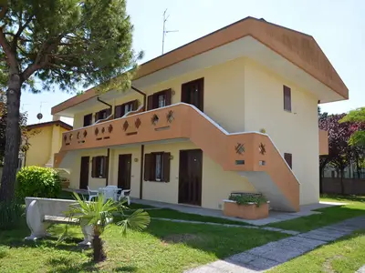 Ferienwohnung für 6 Personen (55 m²) in Bibione 1/10