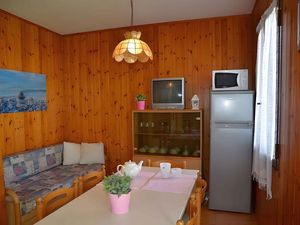 23772812-Ferienwohnung-6-Bibione-300x225-4