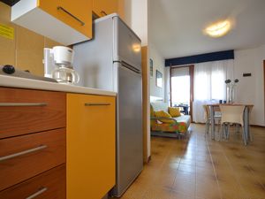 23772820-Ferienwohnung-6-Bibione-300x225-5