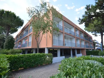 Ferienwohnung für 6 Personen (45 m²) in Bibione 1/10
