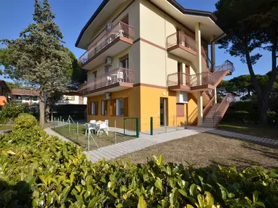 Ferienwohnung für 5 Personen (40 m²) in Bibione 1/10