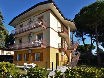 Ferienwohnung für 5 Personen (40 m²) in Bibione 2/10