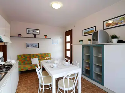Ferienwohnung für 5 Personen (40 m²) in Bibione 5/10