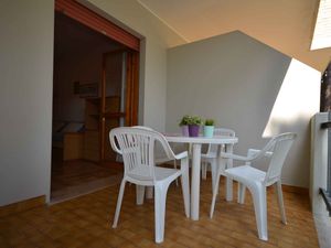 23772836-Ferienwohnung-6-Bibione-300x225-5