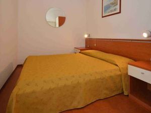 23772832-Ferienwohnung-2-Bibione-300x225-3