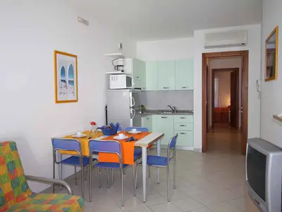 Ferienwohnung für 5 Personen (45 m²) in Bibione 6/10