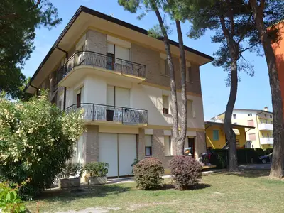 Ferienwohnung für 5 Personen (55 m²) in Bibione 1/10