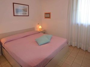 23773933-Ferienwohnung-5-Bibione-300x225-5