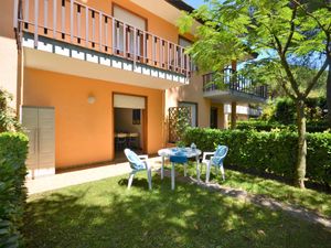 23773962-Ferienwohnung-6-Bibione-300x225-4