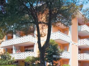 23774012-Ferienwohnung-7-Bibione-300x225-0