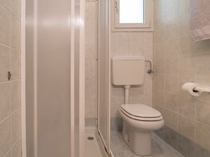 23774007-Ferienwohnung-7-Bibione-300x225-4