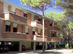 23774042-Ferienwohnung-4-Bibione-300x225-4