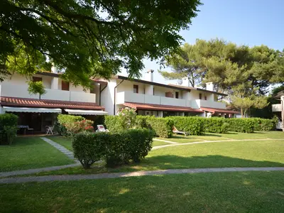 Ferienwohnung für 8 Personen (60 m²) in Bibione 1/10
