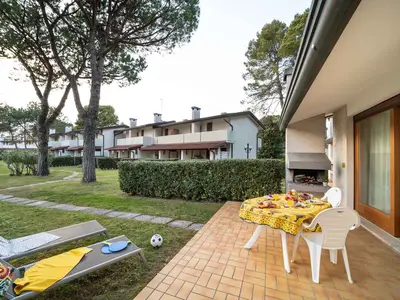 Ferienwohnung für 8 Personen (60 m²) in Bibione 5/10