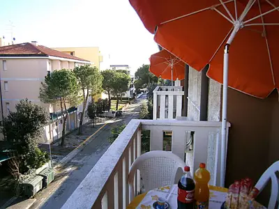 Ferienwohnung für 8 Personen (78 m²) in Bibione 3/10