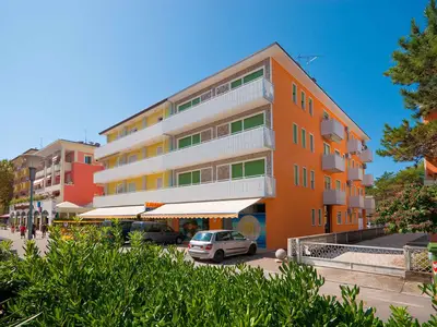 Ferienwohnung für 7 Personen (70 m²) in Bibione 2/10