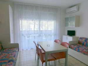 23897705-Ferienwohnung-4-Bibione-300x225-4