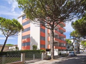 23775093-Ferienwohnung-5-Bibione-300x225-4