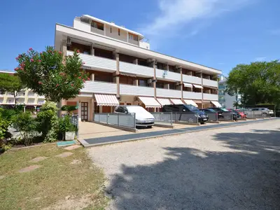 Ferienwohnung für 5 Personen (30 m²) in Bibione 6/10