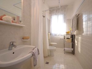 23775266-Ferienwohnung-5-Bibione-300x225-4