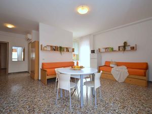 23775266-Ferienwohnung-5-Bibione-300x225-3