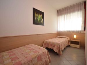 23775301-Ferienwohnung-6-Bibione-300x225-4