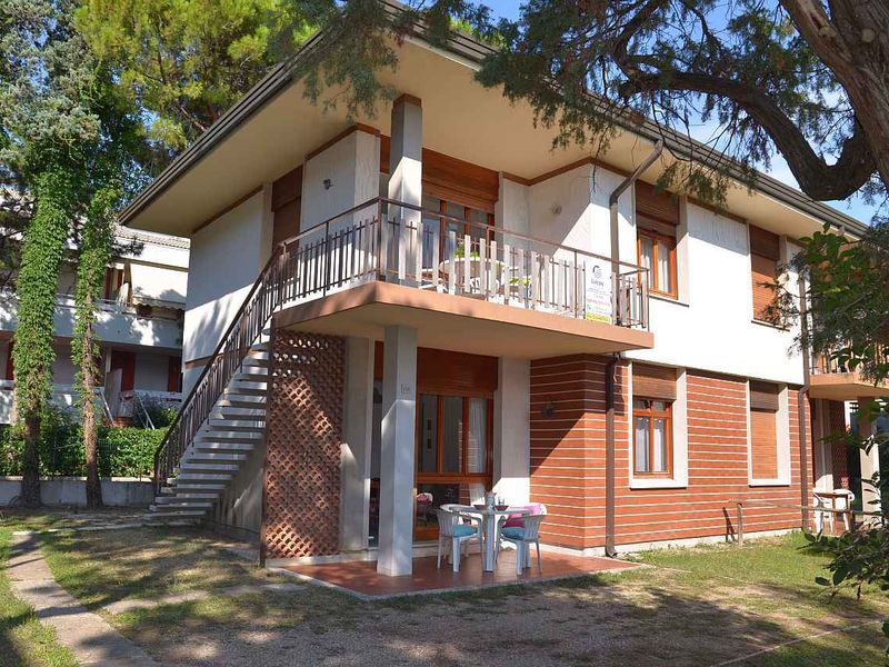 23775297-Ferienwohnung-6-Bibione-800x600-0