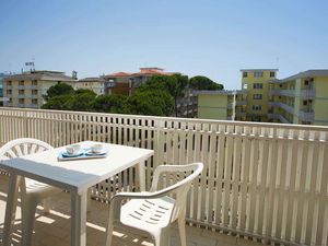 23775938-Ferienwohnung-5-Bibione-300x225-1