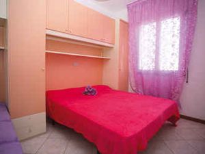 23775957-Ferienwohnung-5-Bibione-300x225-4