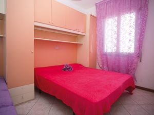 23775957-Ferienwohnung-5-Bibione-300x225-5