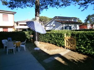 23776466-Ferienwohnung-8-Bibione-300x225-4