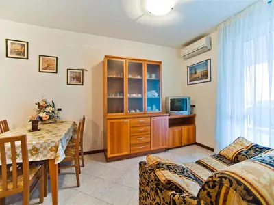 Ferienwohnung für 6 Personen (36 m²) in Bibione 5/10